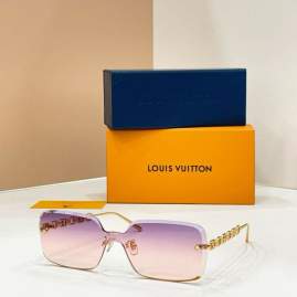 Picture of Louis Vuitton Sunglasses _SKUfw79615923fw